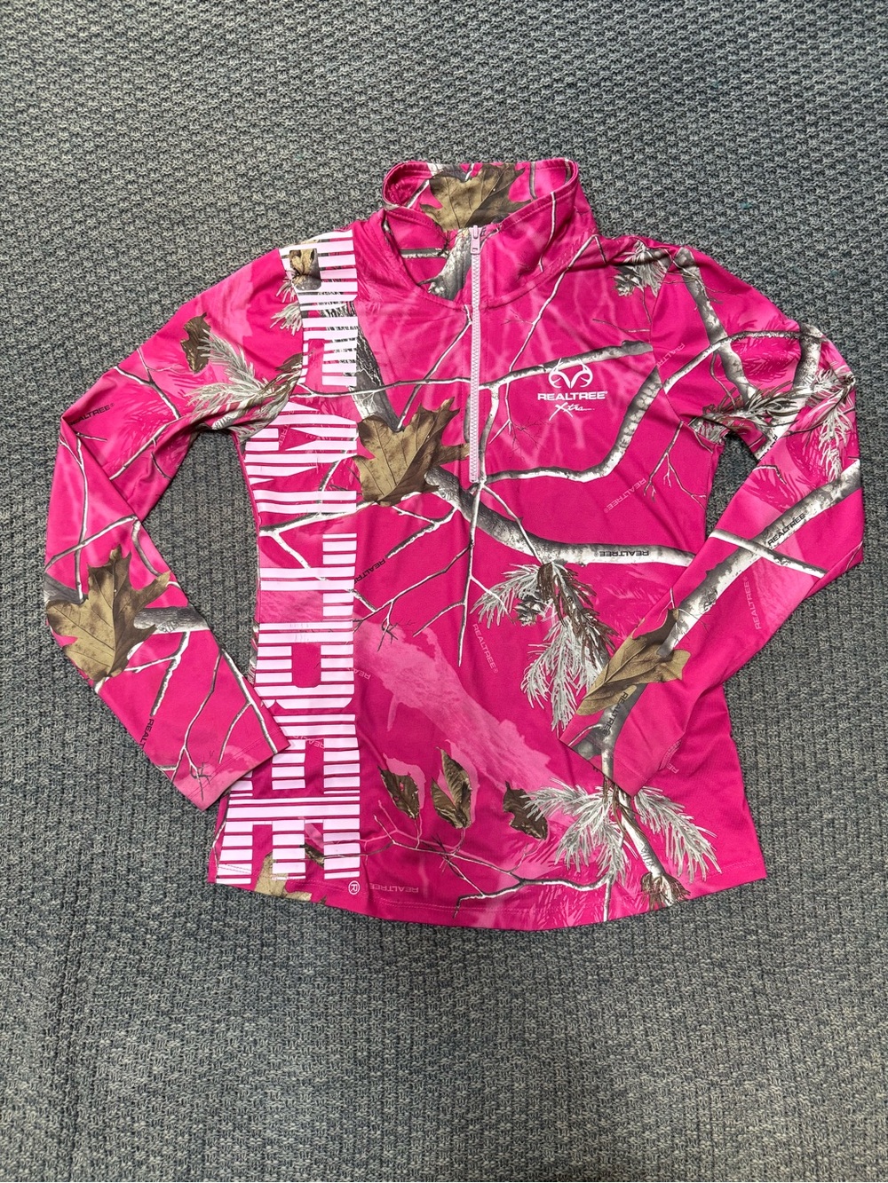 Realtree Hot Pink Camo Quarter-Zip Pullover (large) ladies